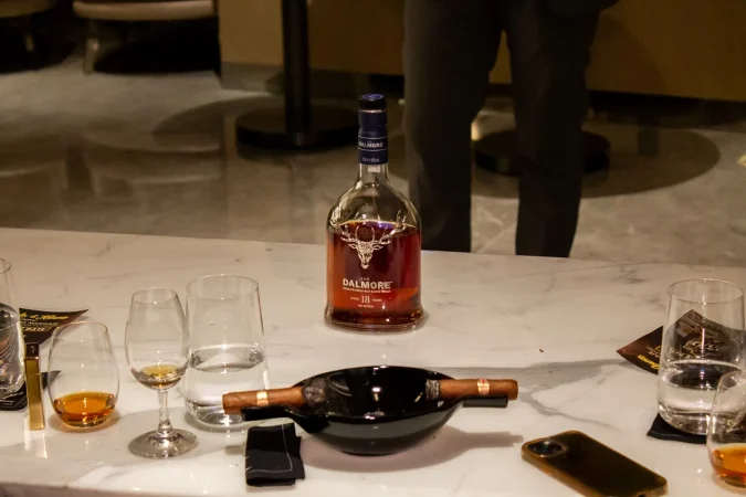 Whisky Habanos Primera velada Merca2.es