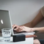 Alianza entre Sage y Samsung para impulsar digitalización y la gestión legal de las pymes españolas