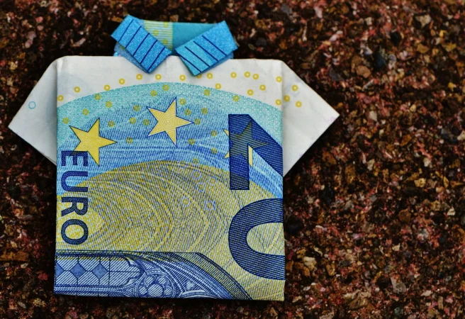 Una vía para incrementar la demanda de euros sería acelerar el desarrollo del euro digital. Pexels.