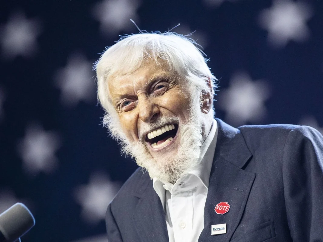 Dick Van Dyke, leyenda de Hollywood: “A los 99 años, todavía me da energía estar ante el público”
