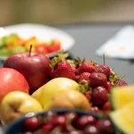 “No comas fruta de postre si quieres adelgazar”: la advertencia de Diego Rosas (35), dietista-nutricionista