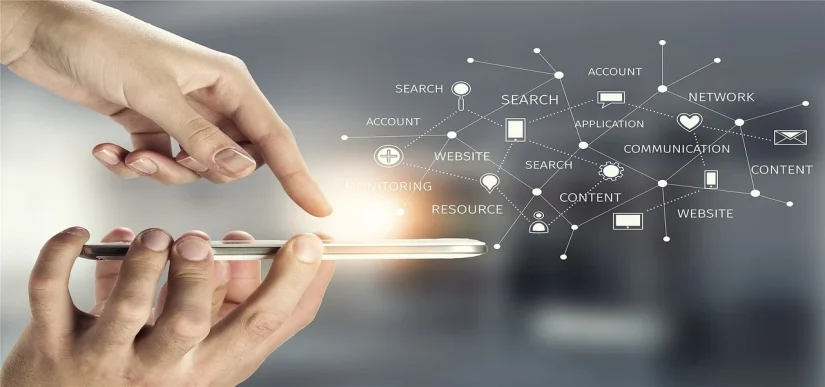 “Sectores como los bancos están adoptando soluciones de streaming para casos clave como la detección de fraude en tiempo real o la validación de transacciones” 2 Merca2.es hand 3044387 1280 Merca2.es
