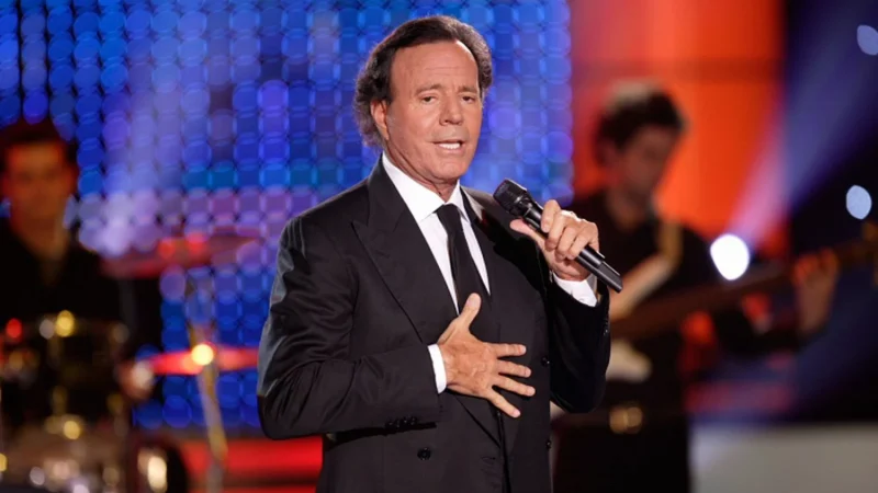 Kiko Matamoros confiesa la verdad sobre Julio Iglesias y Makoke: "Fueron novios" 33 Merca2.es julio iglesias Merca2.es