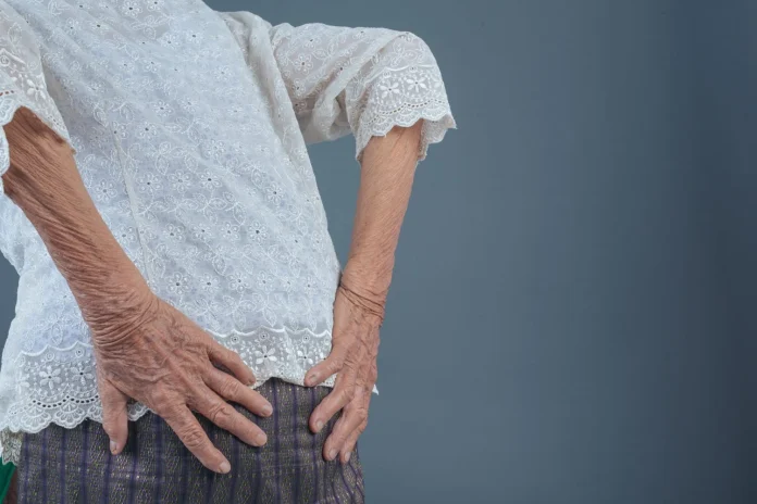Sara María Rojas Herrera, reumatóloga del Hospital de Mérida: “La osteoporosis ya no es solo cosa de mayores” Sara María Rojas Herrera, reumatóloga del Hospital de Mérida: “La osteoporosis ya no es solo cosa de mayores”