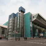 Karina Bosch (45), forense geolocalizadora: “Aceptaste ese café en WiZink Center y ahora el algoritmo sabe dónde duermes, a qué hora sales y si tus hijos están solos. Ya nada te pertenece”