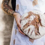 La estafa del «pan de masa madre» del supermercado: «Es un insulto a la panadería», sentencia el maestro panadero Jordi Pons (56)