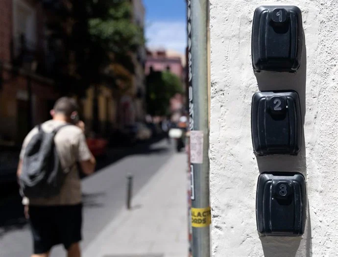 El Congreso pone en el foco a Airbnb por publicitar pisos turísticos ilegales