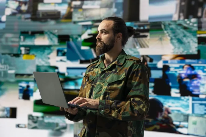 Fermín Torrano, reportero de guerra: “Reconozco que yo no imaginé que Ucrania iba a resistir” 1 Merca2.es Un Renault Thalia sin frenos y 390 euros para cubrir una guerra