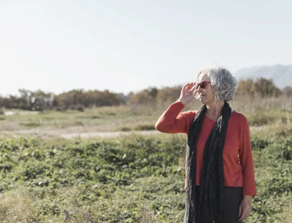 Más de 19.000 españoles superan los 100 años: la edad dorada del envejecimiento 2 Merca2.es DESAFÍOS Y RECOMPENSAS DEL ENVEJECIMIENTO