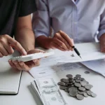 El “plan de ahorro” que firmaste es una trampa: podrías perder la mitad del dinero y el banco no avisa