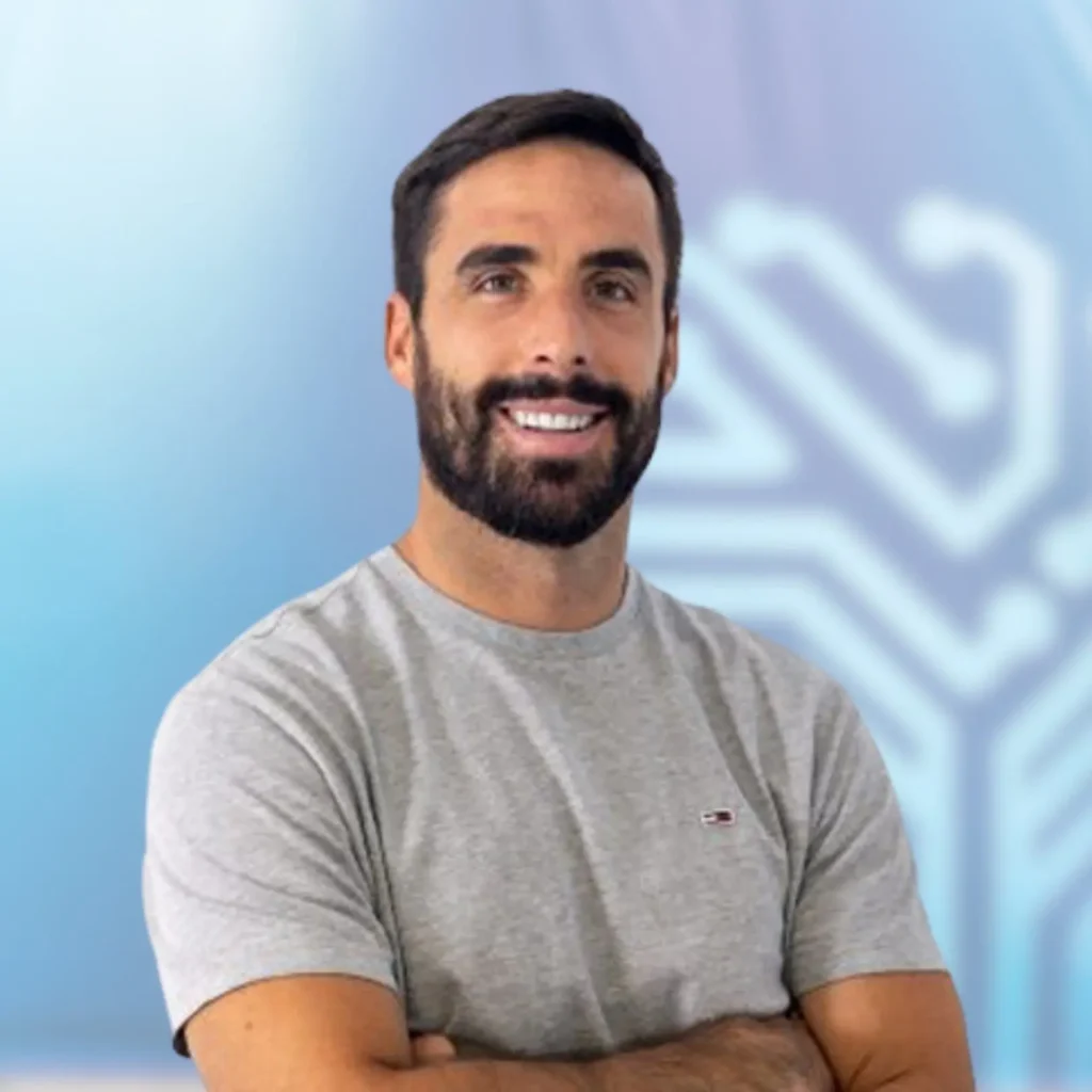 Adrián Castillo, doctor en Ciencias de la Salud: «Romper el sedentarismo con pequeñas píldoras de movimiento puede darte grandes beneficios»