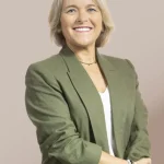 Eroski nombra a Asun Bastida nueva directora de relaciones institucionales y comunicación corporativa del grupo 7 Merca2.es Eroski ha nombrado a Asun Bastida nueva directora de Relaciones Institucionales y Comunicación Corporativa