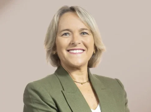 Eroski ha nombrado a Asun Bastida nueva directora de Relaciones Institucionales y Comunicación Corporativa Eroski ha nombrado a Asun Bastida nueva directora de Relaciones Institucionales y Comunicación Corporativa