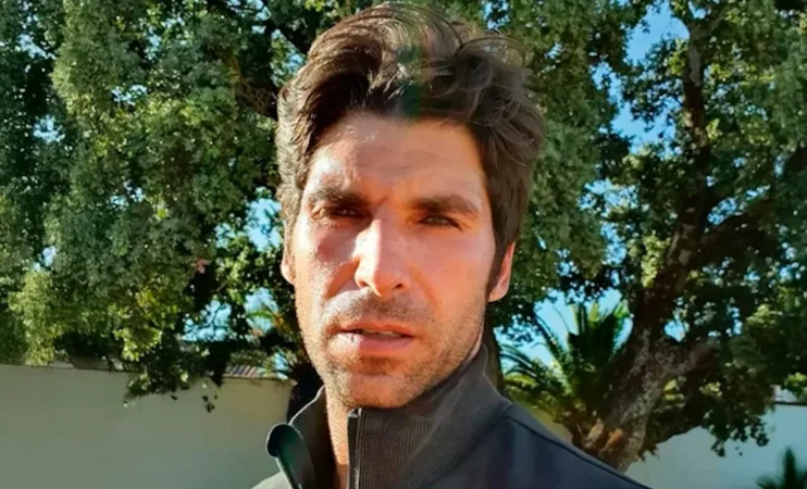 Cayetano Rivera sorprende al desvelar nuevos datos sobre su accidente de tráfico 17 Merca2.es Cayetano Rivera posando Merca2.es