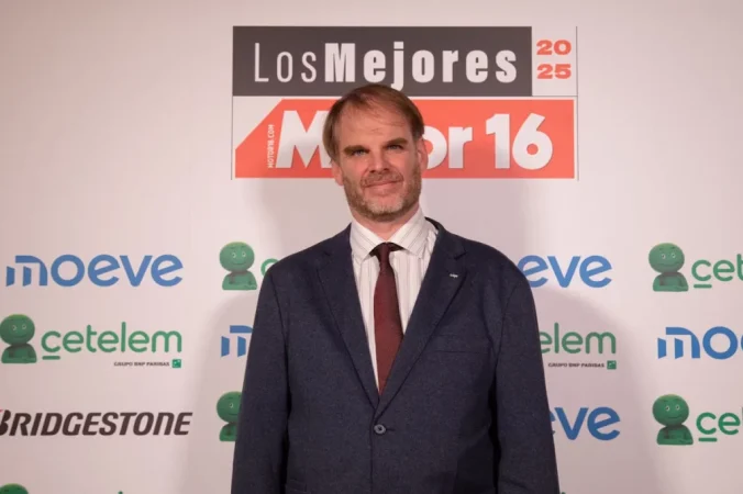 La imagen tiene un atributo ALT vacío; su nombre de archivo es Daniel-Fisac-de-Drager.-Premios-Motor-16-015-1024x682-1-676x450.webp