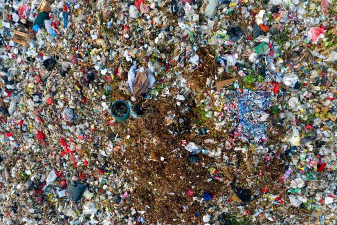 Dr. Alejandro Junger (61), cardiólogo: “La desintoxicación no es una moda, es una función vital que hemos descuidado” 4 Merca2.es Despertar124 Merca2.es