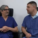 Dr. Diego González Rivas (51), cirujano: «Ayudar a un paciente y su familia es la esencia de la medicina, donde tu presencia cambia vidas y eso es impagable»