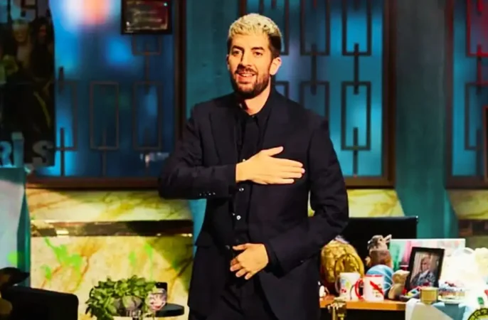 Rosalía visitará La Revuelta por primera vez: el gran golpe mediático de David Broncano frente a Pablo Motos 1 Merca2.es Rosalía visitará La Revuelta