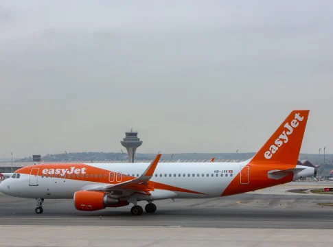 Un avión de la aerolínea easyJet en el aeropuerto Adolfo Suárez Madrid-Barajas, a 2 de enero de 2024, en Madrid (España). Agencias