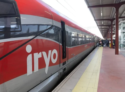 Un tren de Iryo en la estación de Chamartín-Clara Campoamor, a 2 de enero de 2025, en Madrid (España).. Fuente: EP