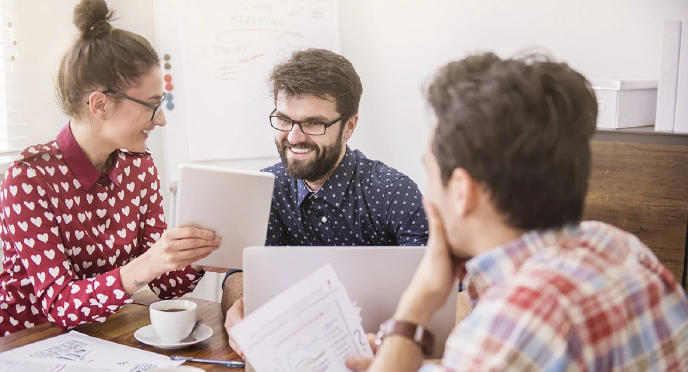 Gestoria. Freepik Merca2.es