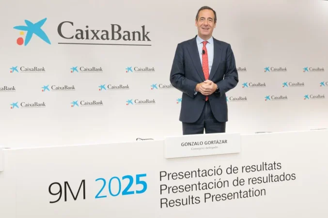 Los analistas revisan al alza el beneficio antes de impuestos de CaixaBank para 2027 1 Merca2.es Gonzalo Gortazar Merca2.es