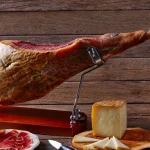 Jamón ibérico barato es mentira: lo que te venden es cebo de campo (aprende a detectar el fraude)