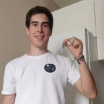 Javier Cascón (27), el nuevo Robin Hood: «Ahora mismo tengo acogidas a 15 personas en mis propiedades»