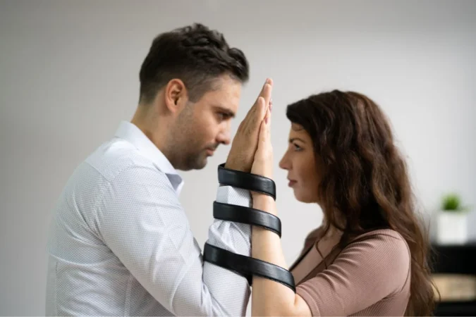 Dr. Iñaki Piñuel (60), psicólogo: “Aceptar la realidad no es rendirse; es dejar de luchar contra lo que ya no se puede cambiar” 3 Merca2.es Luz56 Merca2.es