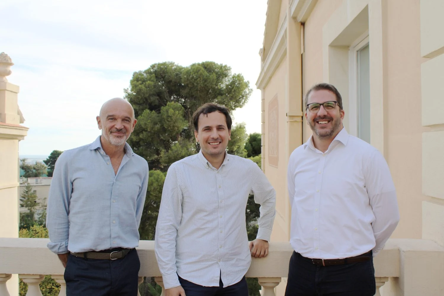 Miguel Planas, CEO de Iris venture builder; Marcos Lora y Marc Martínez, fundadores de Velorum.