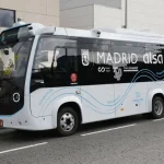 Orange conecta con su red 5G SA el primer minibús eléctrico y autónomo en Mercamadrid