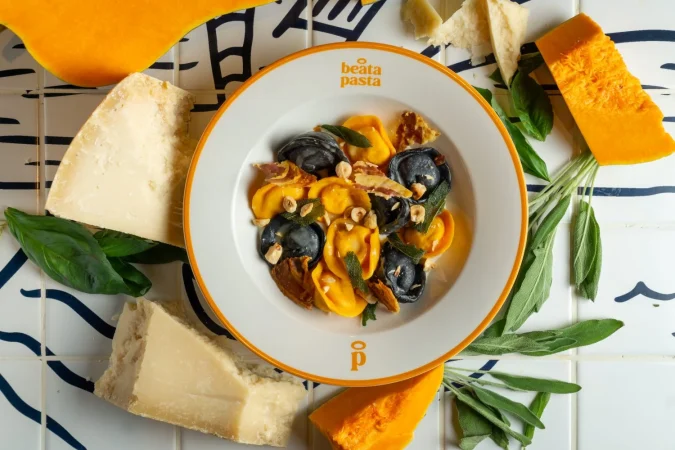 Beata Pasta inaugura su nuevo espacio en Goya: un homenaje luminoso al atardecer italiano y a la pasta fresca 2 Merca2.es PUMP KING 2 Merca2.es