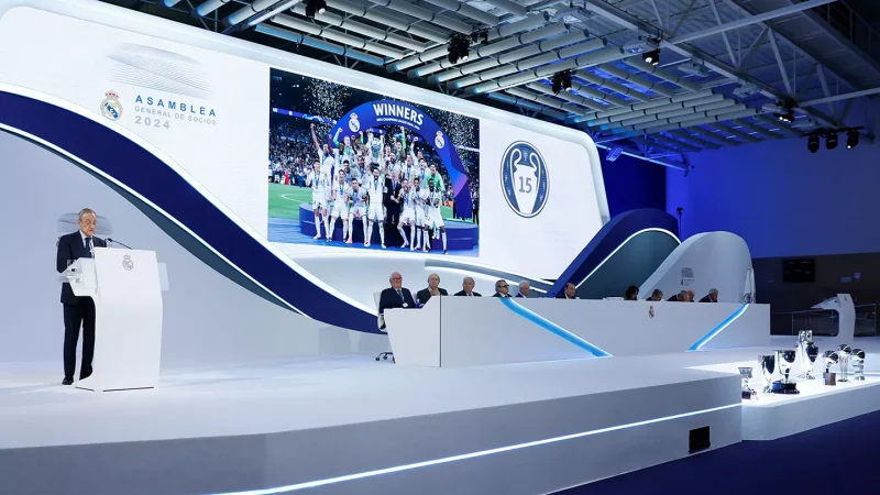 Las cuentas acercan al Real Madrid a la conversión en S.A. más de lo que le gustaría a sus socios 5 Merca2.es Lo más grave que plasman los análisis es la desviación radical entre el plan de negocio y la ejecución real. Asamblea del RM. Fuente: Real Madrid