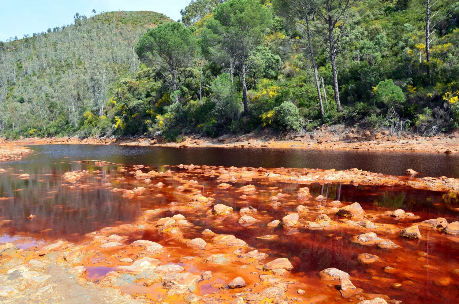 Riotinto, el paisaje marciano de Huelva donde el suelo es cobre, el agua es roja y los científicos prueban tecnología para ir a Marte.