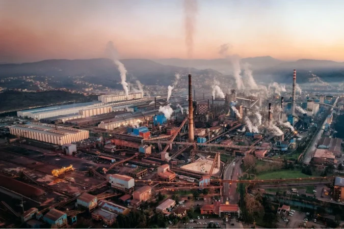Dr. Alejandro Junger (61), cardiólogo y experto en desintoxicación: “La especie humana nunca se había enfrentado a tanta toxicidad como ahora” 1 Merca2.es toxicidad