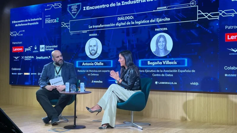 I Encuentro de la Industria de Defensa Española: Hay potencial pero falta inversión 1 Merca2.es Primer espacio de diálogo: Antonio Olalla, redactor de Moncloa.com y Begoña Villacís, directora ejecutiva de la Asociación Española de Centro de Datos. Fuente: Merca2