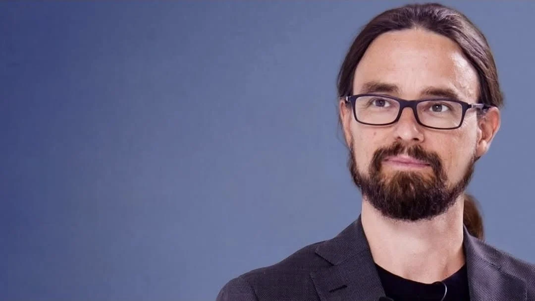 Álex Gómez-Marín (44), neurocientífico: “Tu consciencia puede sobrevivir a la muerte, va más allá del cerebro