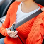 La DGT avisa para 2026: «Eso al volante te cuesta 6 puntos y 200 euros que no recuperas.»