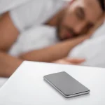 España se rinde y ahora todos buscan ‘Dormir a la noruega’: Qué es y por qué es el fin de las parejas estables