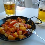 Así se preparan las patatas al horno que triunfan en Sicilia (y convertirán tu comida en algo especial)