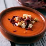 La receta oculta de Andalucía: el truco que convierte tu salmorejo en un plato irresistible