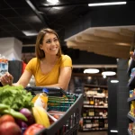 El truco de la OCU para ahorrar 2.000€ anuales en la compra: así se hace