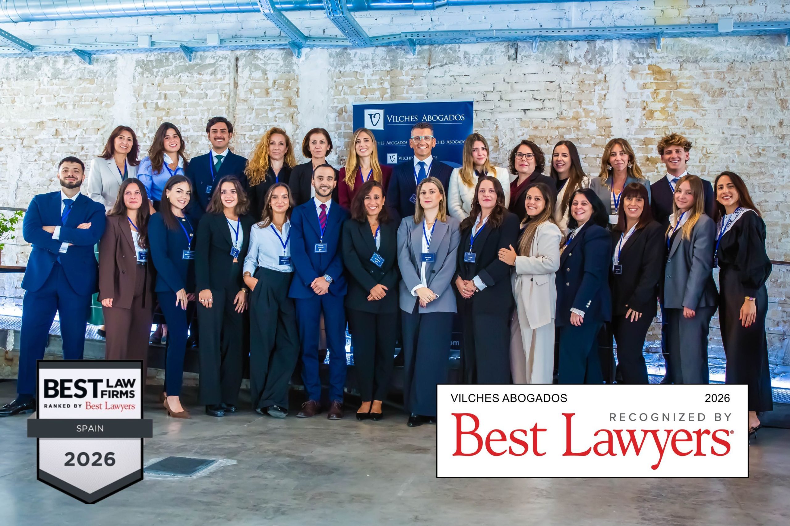 Vilches Abogados, reconocido como uno de los mejores bufetes por cuarto año consecutivo por 'Best Lawyers' 1 Merca2.es vilches abogados premio scaled Merca2.es