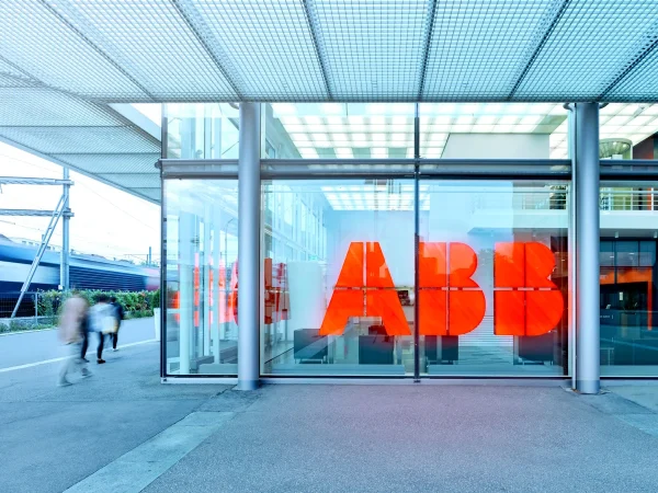 ABB sigue aspirando a alcanzar el umbral de rentabilidad a finales de 2026. Imagen: ABB