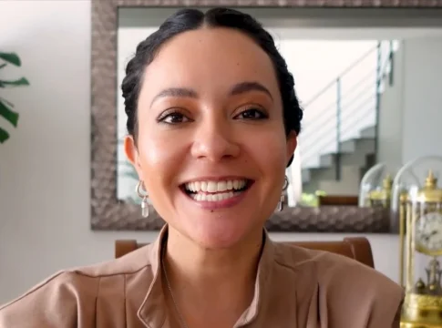 Adriana Puente (41), Licenciada en Nutrición: “La dieta mediterránea juega un papel clave en la prevención de enfermedades cardiovasculares” Adriana Puente (41), Licenciada en Nutrición: “La dieta mediterránea juega un papel clave en la prevención de enfermedades cardiovasculares”