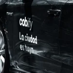 Cabify, Uber y Bolt mantendrán sus tarifas frente al aumento de los taxis