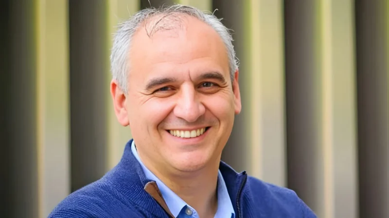 Las 25 personas más influyentes en el área de Internet en España en 2026 5 Merca2.es Carlos Barrab®s Merca2.es