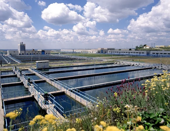 Los modelos de concesión priorizan la ejecución eficiente de las inversiones en infraestructura y el control estricto de los costes operativos. Imagen: Cana de Isabel II