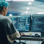Un 2025 marcado por idas y venidas en el sector tecnológico ante la Inteligencia Artificial 1 Merca2 Un 2025 marcado por idas y venidas en el sector tecnológico: Inteligencia Artificial