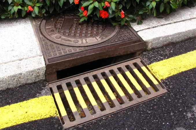 Las empresas de servicios públicos suelen percibirse como “sustitutos de bonos” debido a su naturaleza regulada y predecible. Imagen: Canal Isabel II